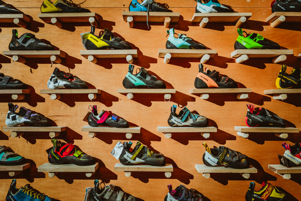 HOW TO CHOOSE YOUR FIRST PAIR OF CLIMBING SHOES