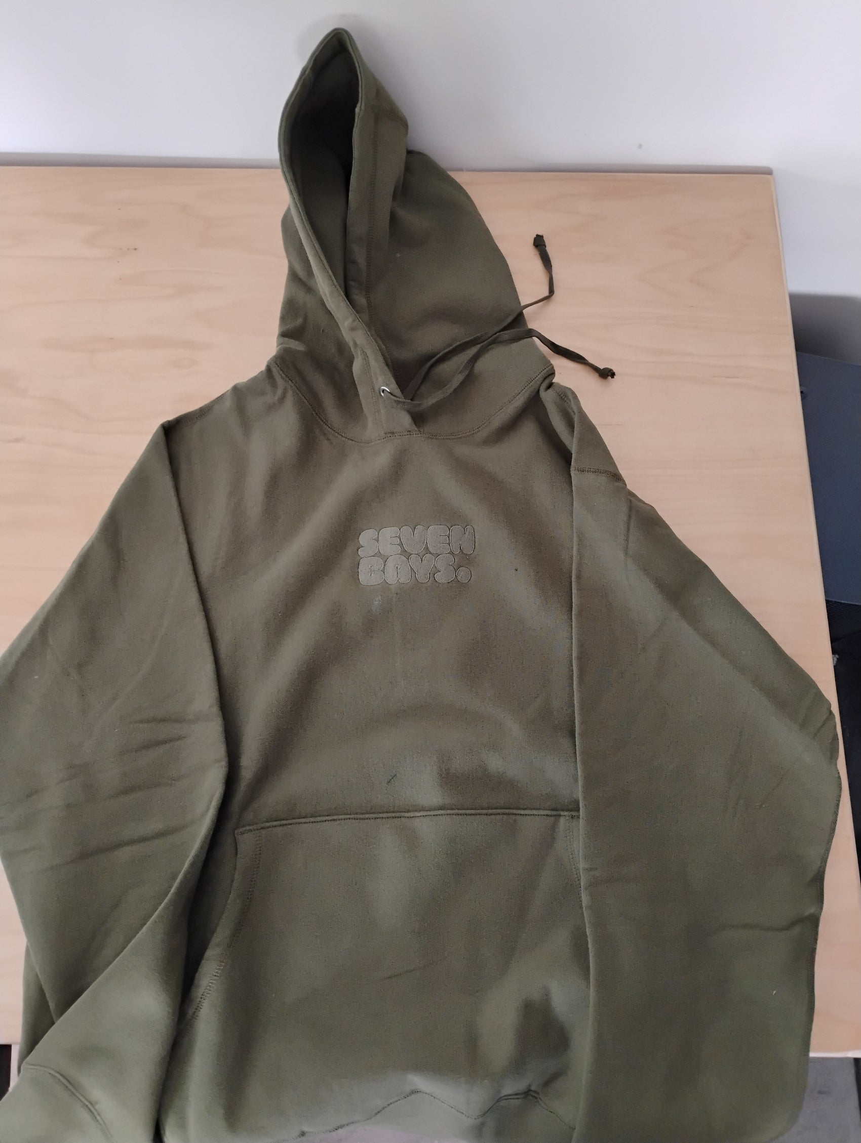 Seven Bays - Fall 25 - Embroidery Hoodie - Bubble Logo